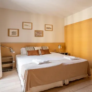Apartment Classy 3bed 3bath In Eixample, Barcelona